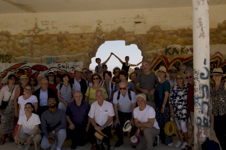 Les Voix de la Paix tours Jordan Valley 